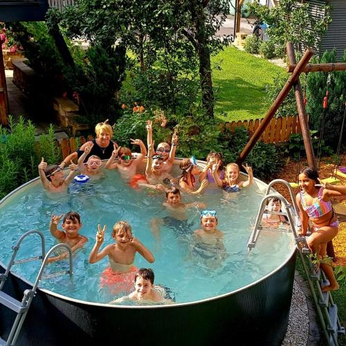 Poolparty