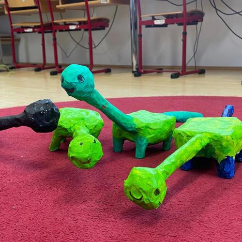 Dinos