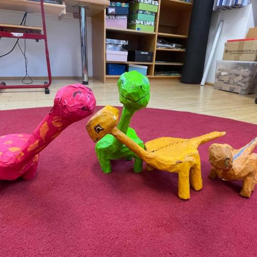 Dinos