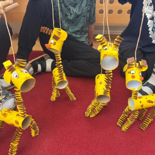 Giraffen-Marionetten