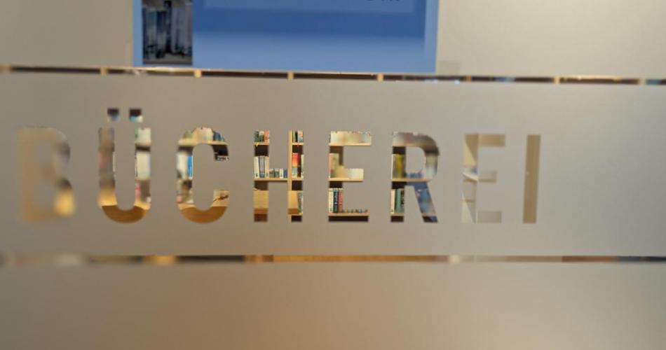 Bücherei Eingangstür